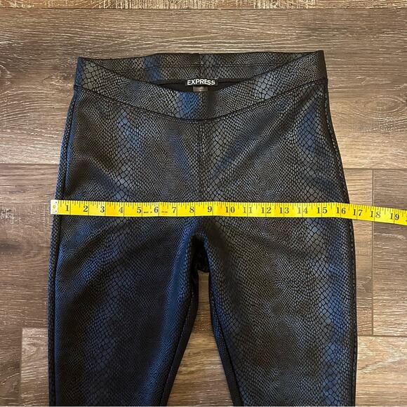 Express Women’s leggings, black, size small regular, spandex pants - Picture 4 of 7